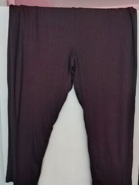Essentials Women's Pull-On Leggings in Deep Brown
